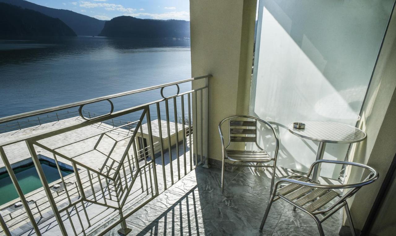 Pensiunea Onyx Ieşelniţa Exterior foto