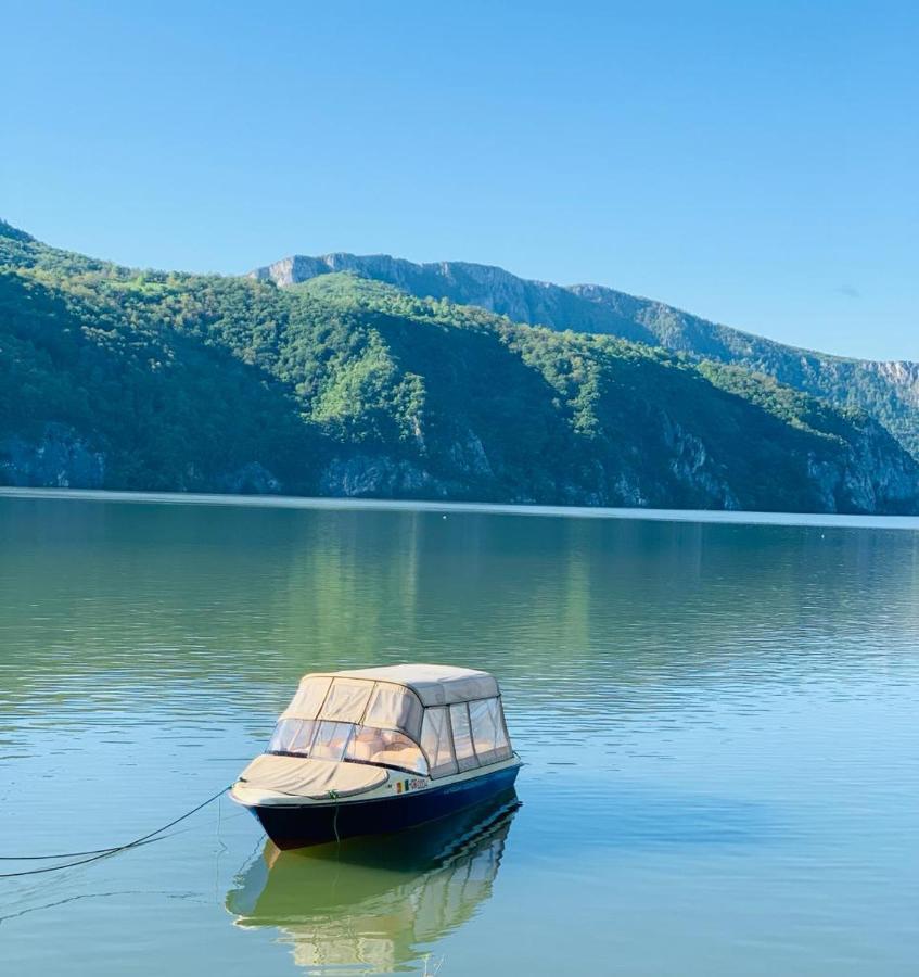 Pensiunea Onyx Ieşelniţa Exterior foto