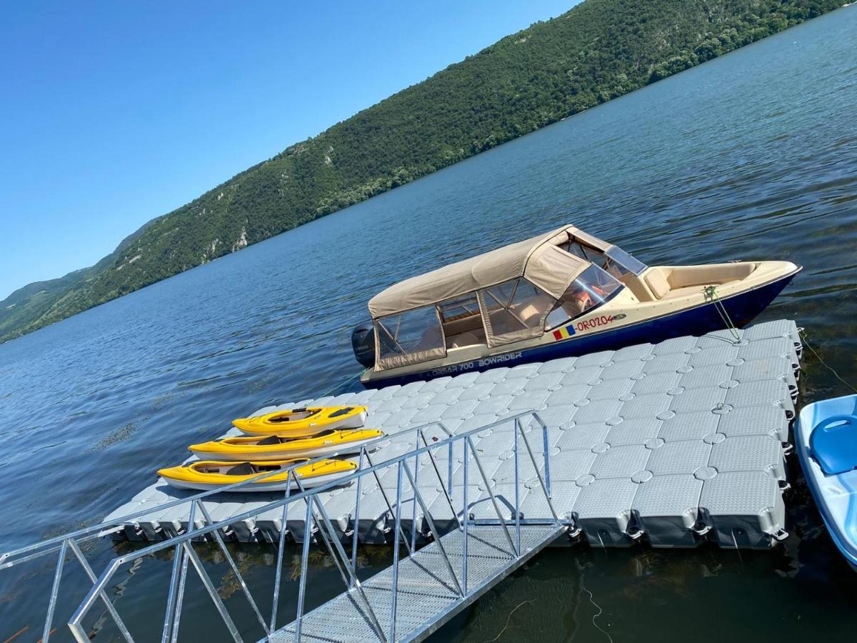 Pensiunea Onyx Ieşelniţa Exterior foto